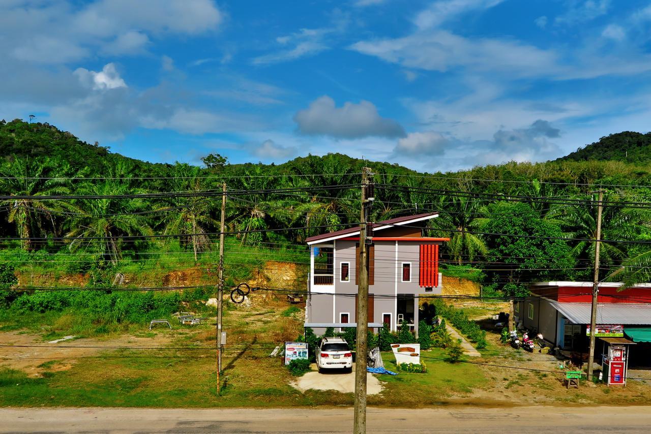 Fan Dee Hostel Ko Lanta Esterno foto