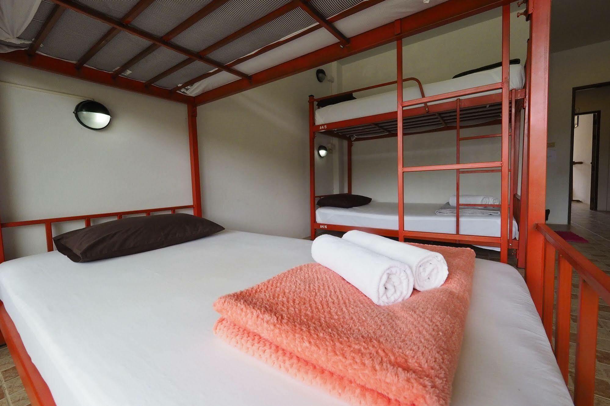 Fan Dee Hostel Ko Lanta Esterno foto